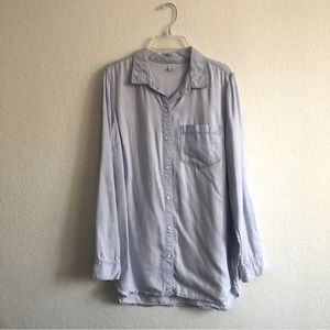 Old Navy Button Up Top (Medium) in Denim